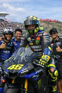 Read more about the article Valentino Rossi Jajal Mandalika, Dapat Dukungan Penuh dari Pembalap dan Tim Yamaha Indonesia